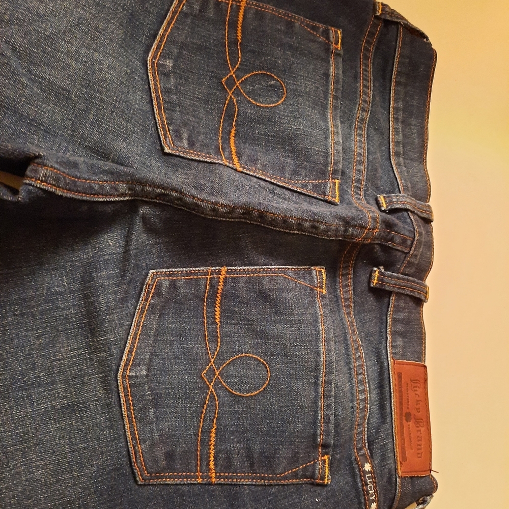 Lucky brand jeans size 6/28 regular